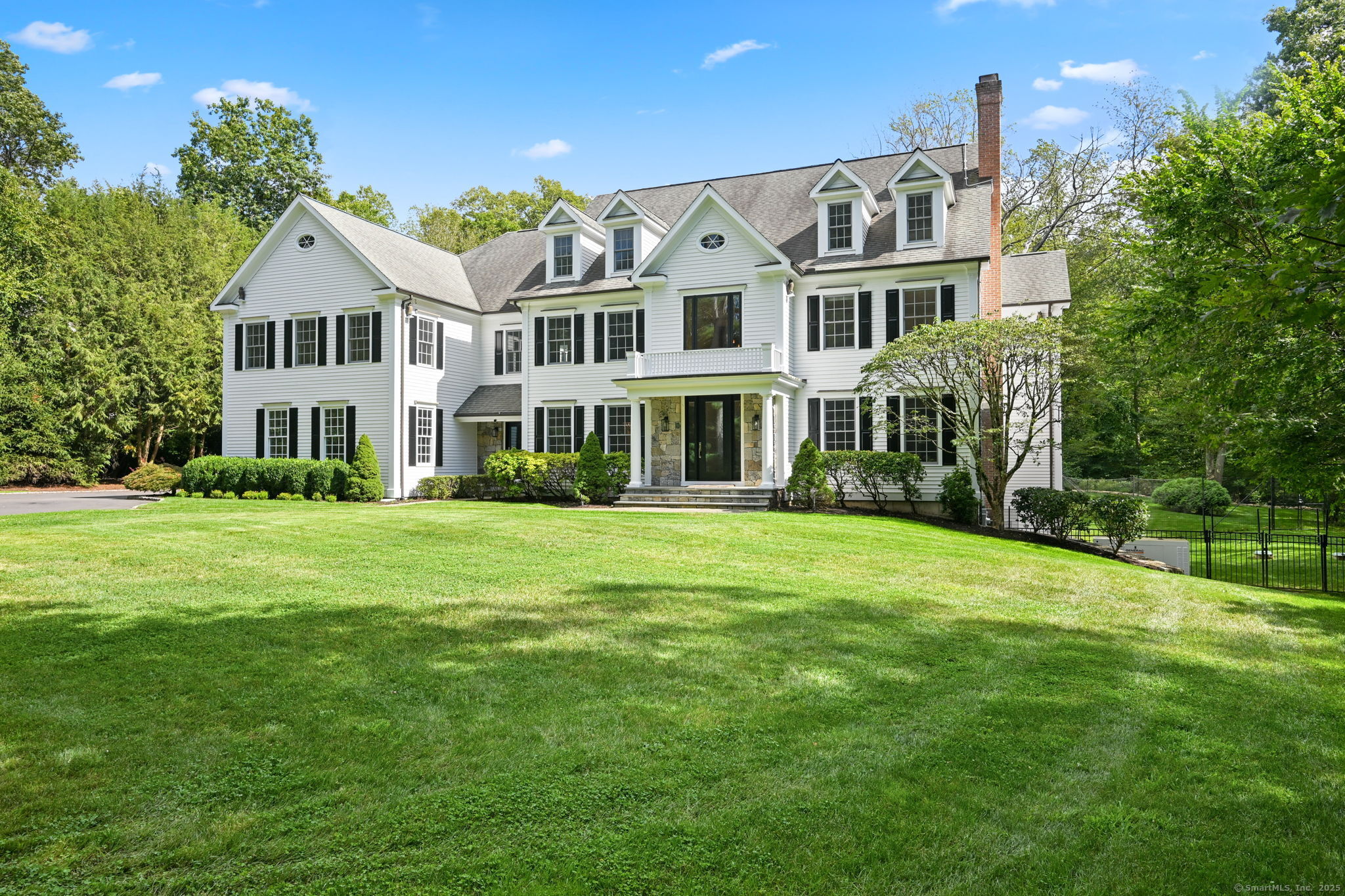 New Canaan CT landscaping